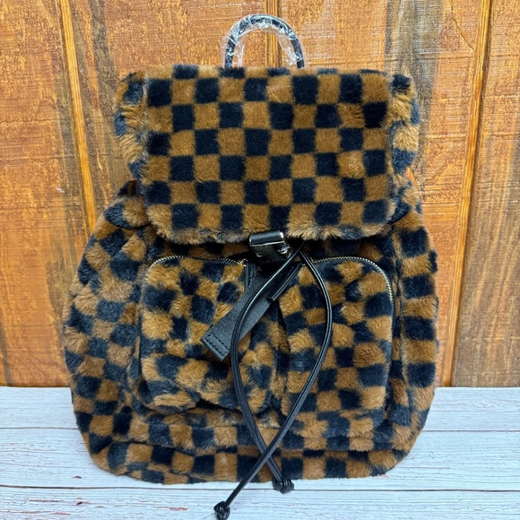 SKINNYDIP LONDON Checkerboard Fluff Utility Backpack - Picture 1 of 3